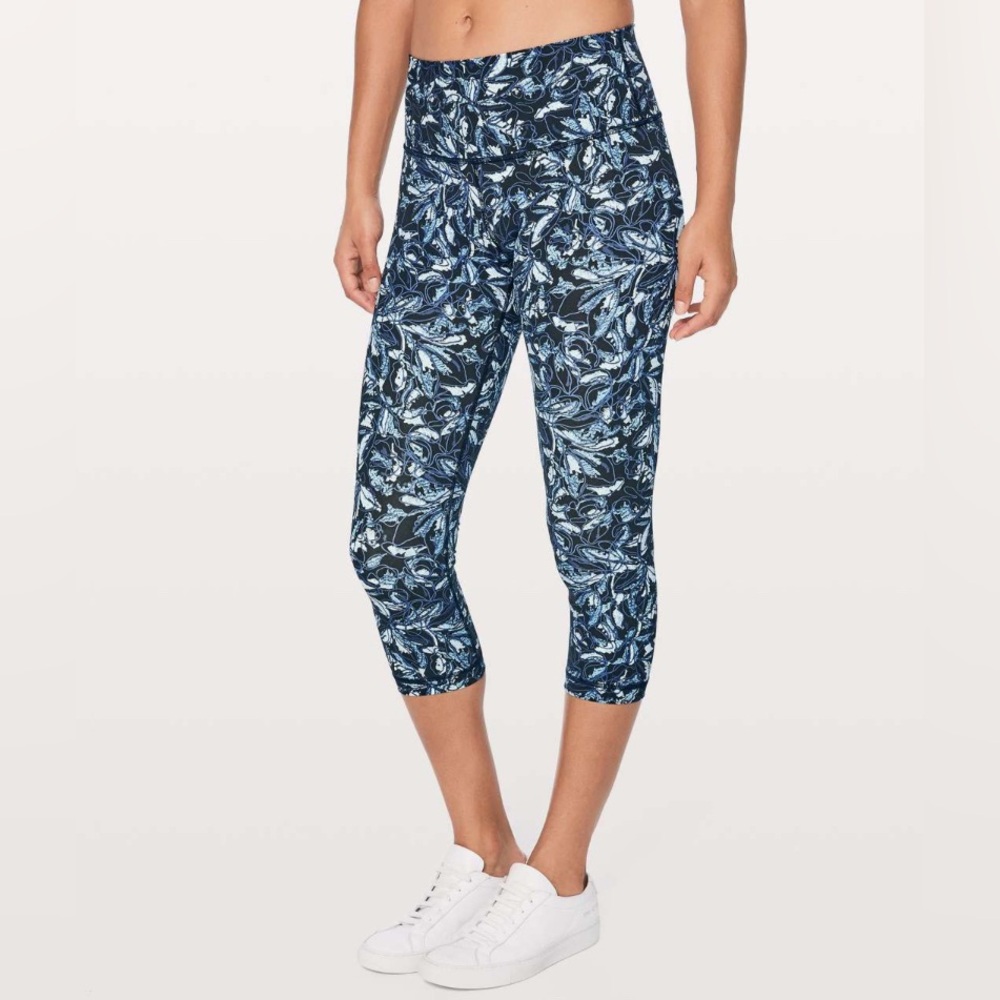 Lululemon Wunder Under Crop Hi-Rise 21" in Embellished Multi size 8